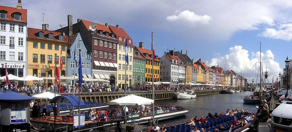 Colourful townhouses along the Nyhavn canal, Copenhagen, Denmark